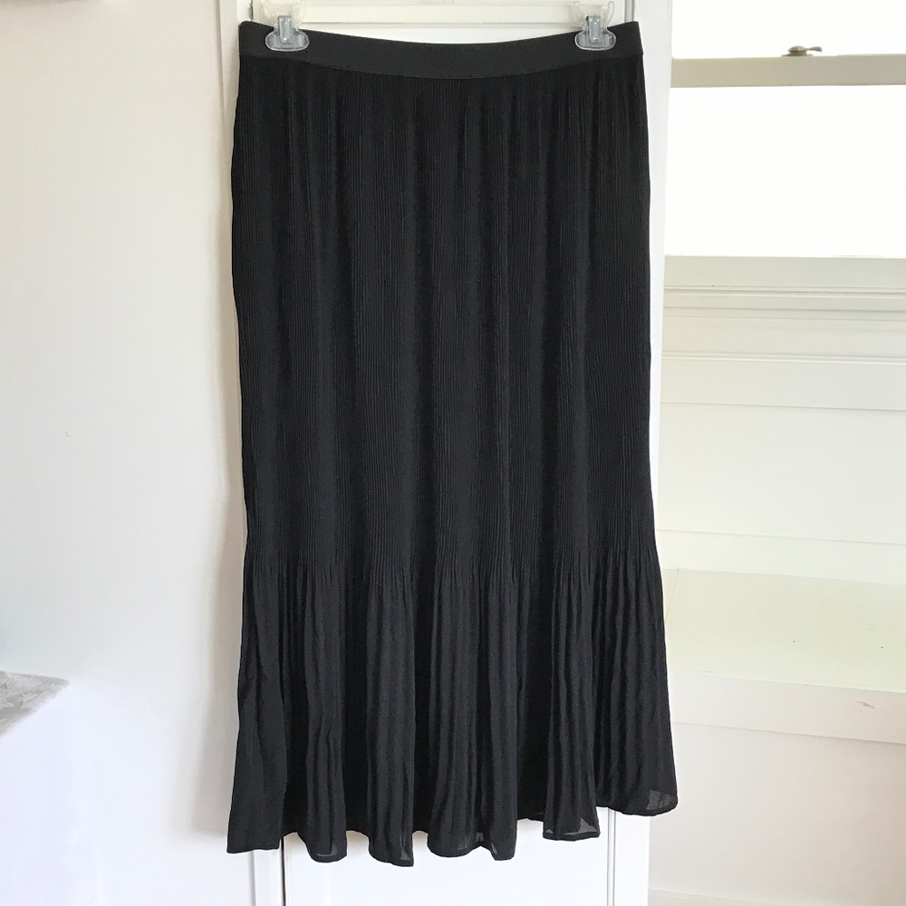 ADRIANNA PAPELL Black Pleated Skirt Women’s Size Large